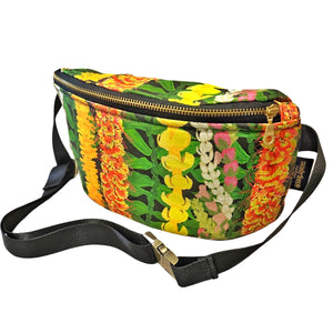 Lei Hip Pack