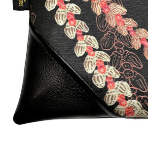 Large Lei Pūpū Zipper Clutch