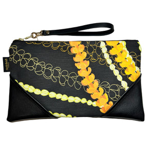 Large Lei Pua Kenikeni, Pīkake Zipper Clutch