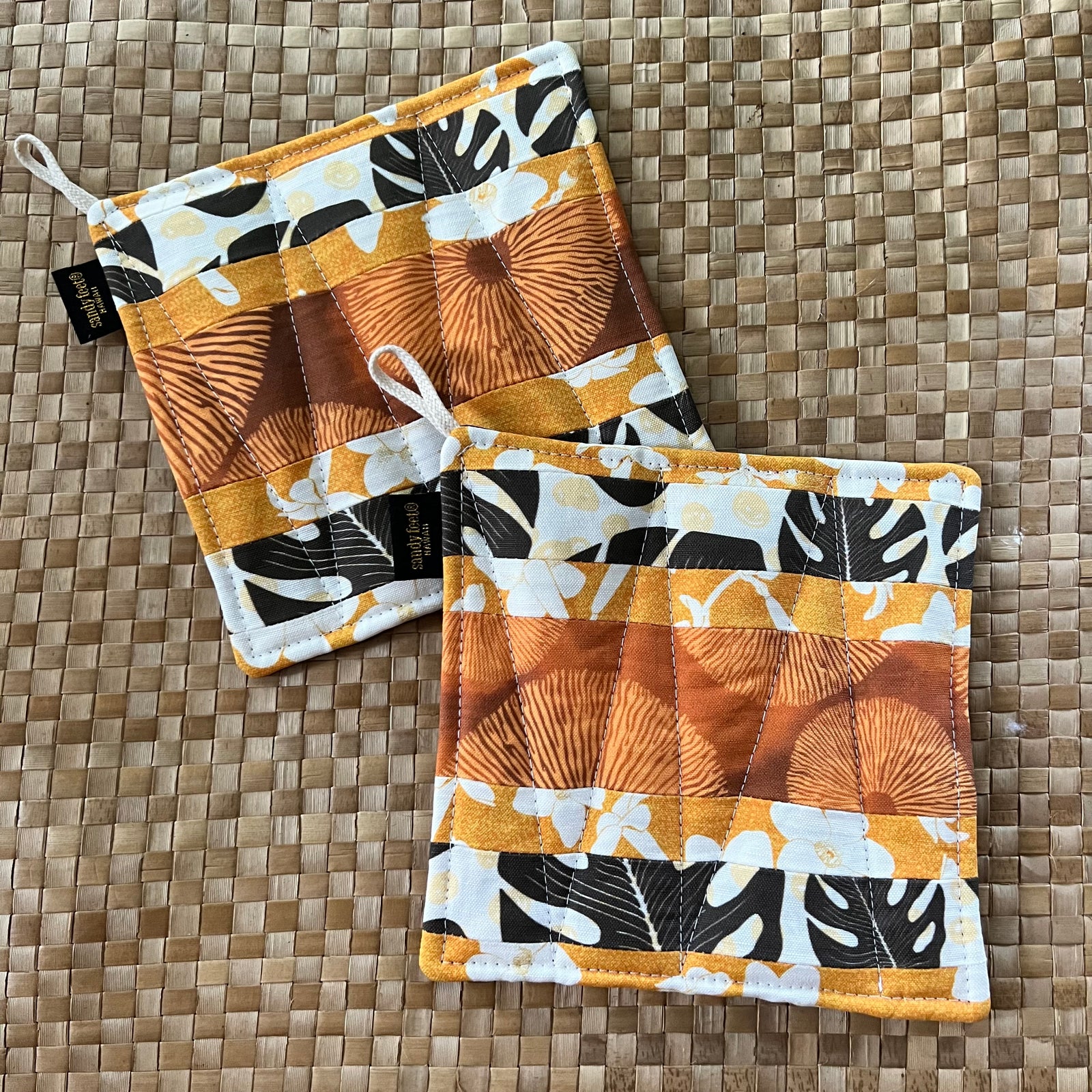 Hale Collection Pot Holder Set