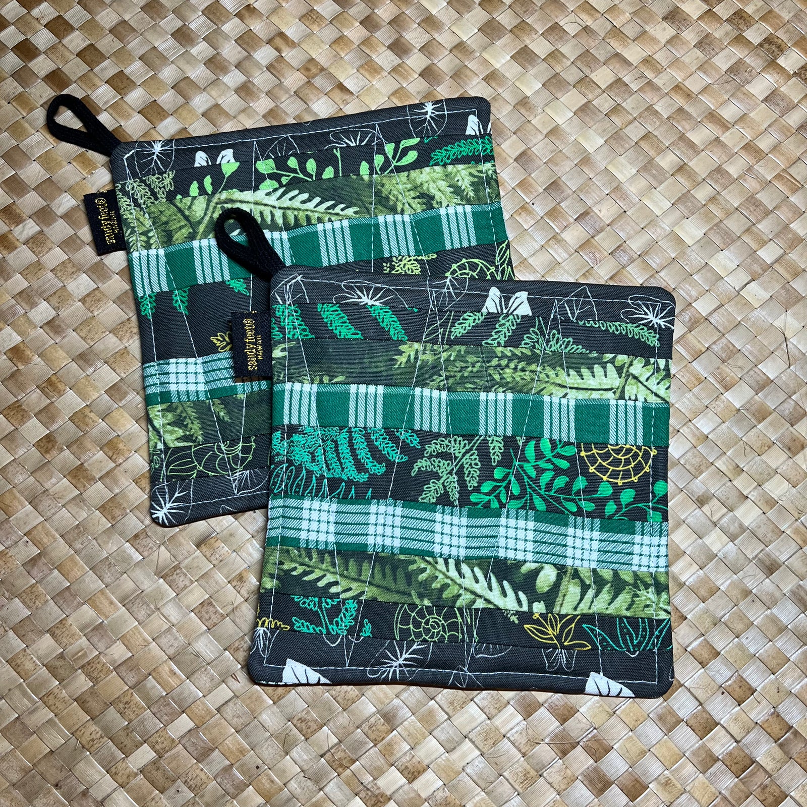 Hale Collection Pot Holder Set