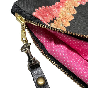 Lei Pūpū Black Zipper Clutch
