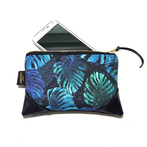 Mini Midnight Monstera Zipper Clutch