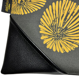 Large 'Opihi Zipper Clutch